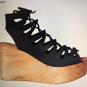 Musse & Cloud Oneka Wedge Sandal